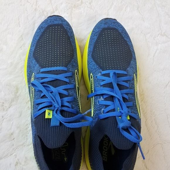 Men's Brooks Levitate StealthFit 5 Sneakers - Picture 8 of 10